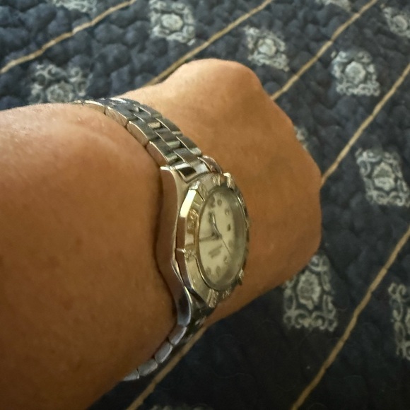 Tag Heuer Aquaracer Diamond Women's Watch - Picture 3 of 10